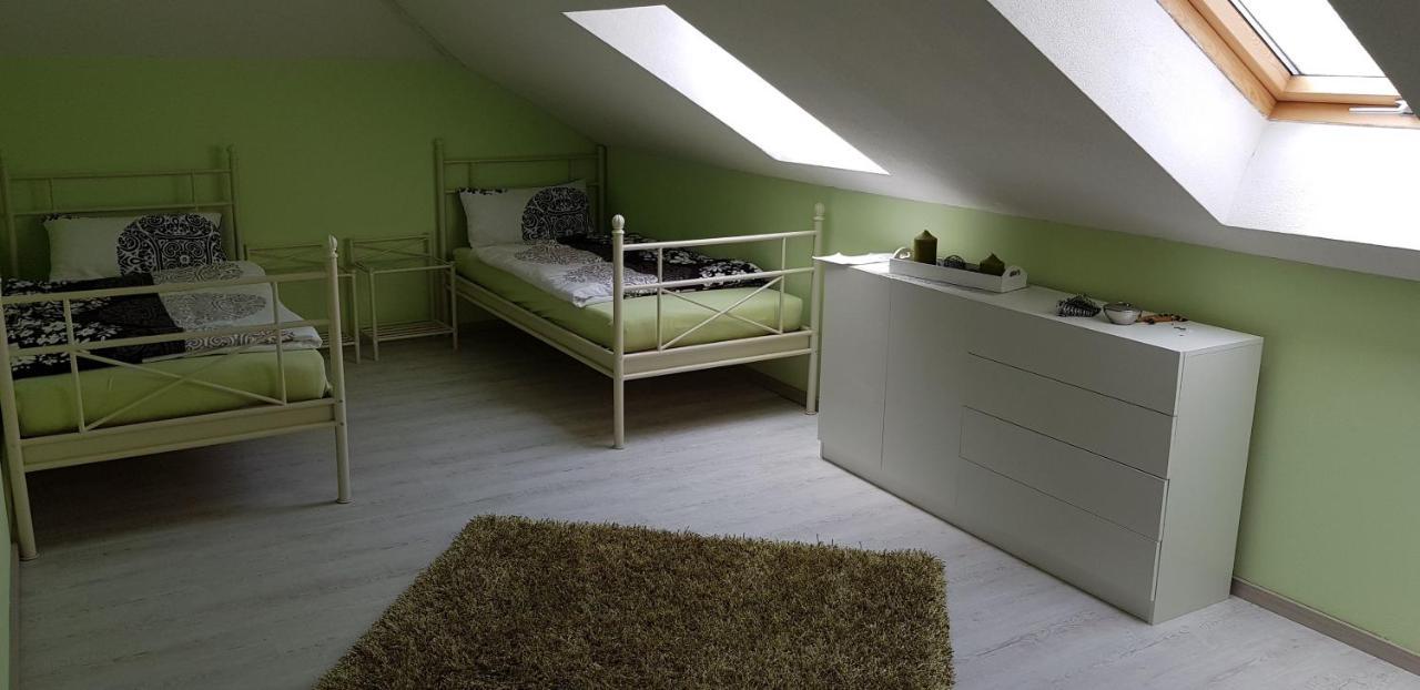 Ferienhaus Fichtenwalde, 160M², 3 Sz, 2 Baeder, Bis 6 Personen, Garten, Vdsl Bagian luar foto